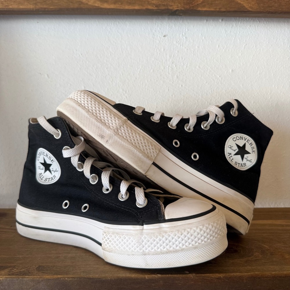 Converse Sneakers Womens Size 6.5 Chuck Taylor All Star Lift Platform 560845F